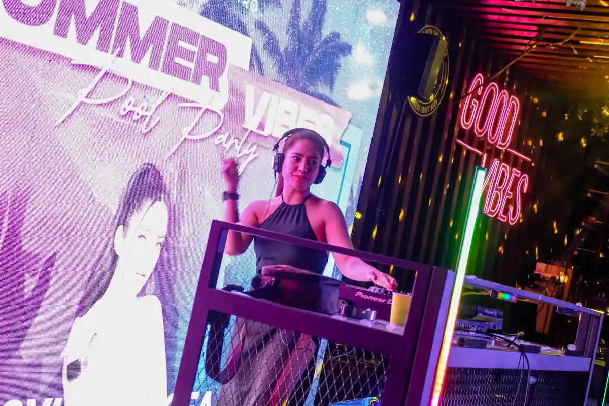 Ladies Night 