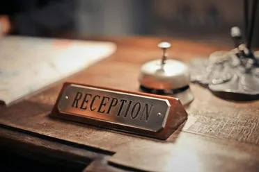 hotel_receptionist