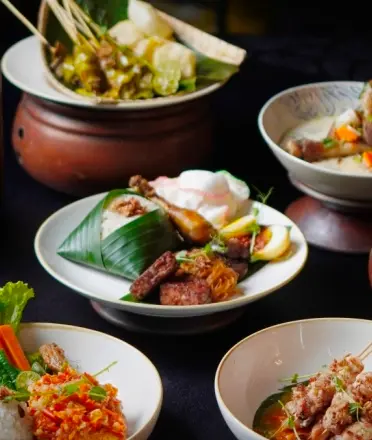 ARTOTEL Gelora Senayan Showcases The Local Hawkers