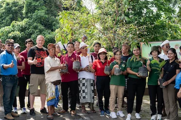 Arkamara Dijiwa Ubud and Dinas Lingkungan Hidup Kabupaten Gianyar Unite for  Tree Planting Initiative in Desa Mas, Ubud
