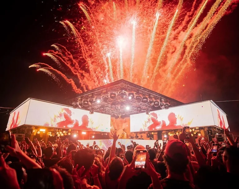 party beach club in canggu
