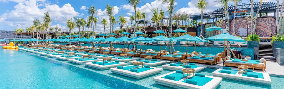 big pool beach club 