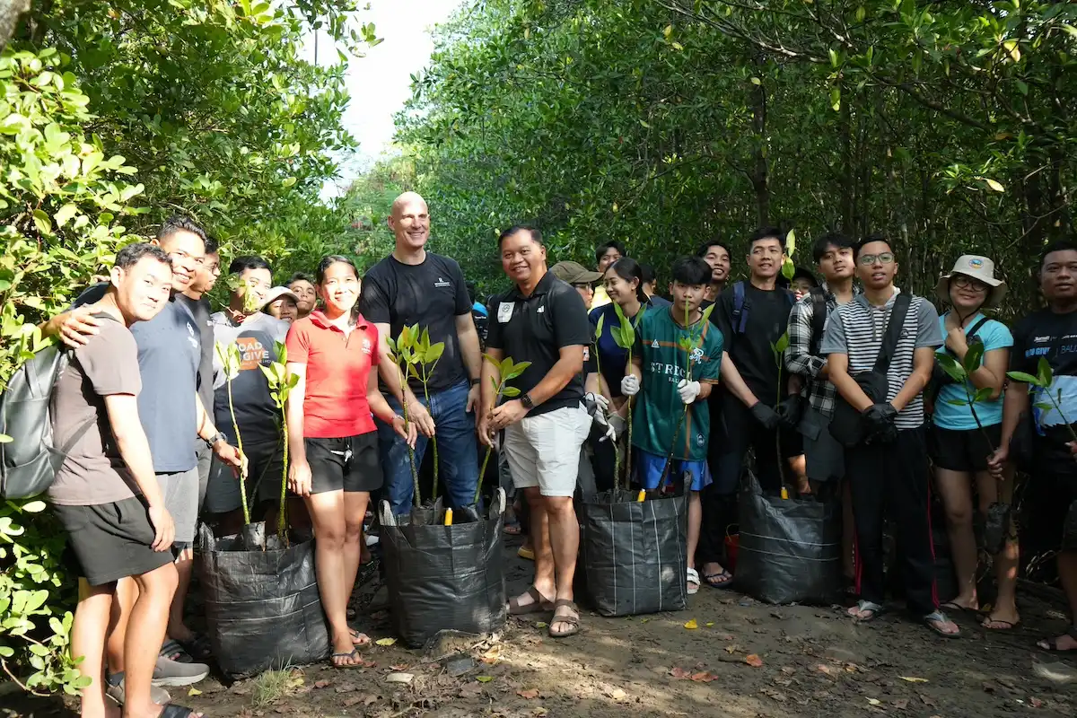 Marriott Business Council Indonesia Launches “10,000 Mangroves For Indonesia”