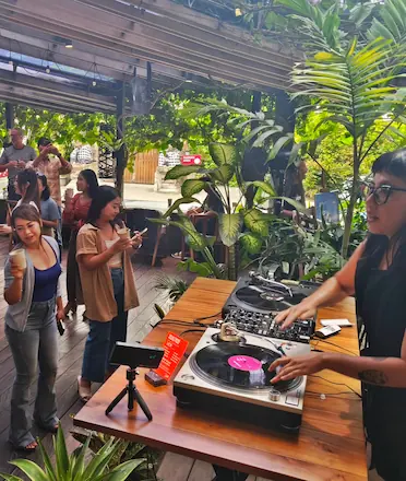 Crowd Dancing To DJ Yuniorika at Lidah Lokal Sanur Crowd Dancing To DJ Yuniorika at Lidah Lokal Sanur