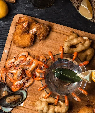 Platter of Deluxe Seafood