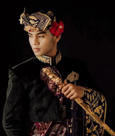 Balinese Men Wearing Traditional Noble Suit With Prada Cloth