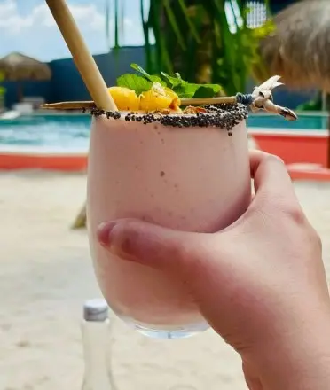 beach club jakarta