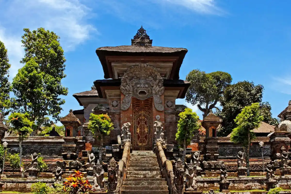 Pura Samuan Tiga Intricate Gate