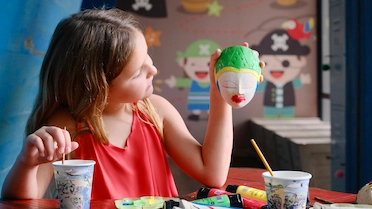 Meera_Kids_Club_Mask_Painting_Movenpick_Resort_and_Spa_Jimbaran_Bali Meera_Kids_Club_Mask_Painting_Movenpick_Resort_and_Spa_Jimbaran_Bali