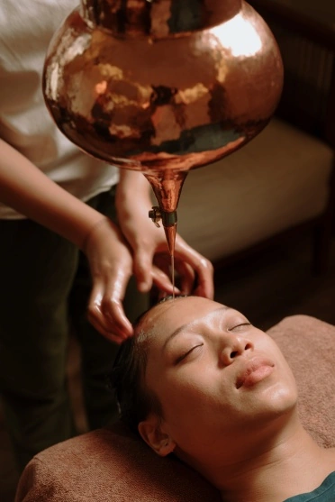 Shirodhara_Six_Senses_Uluwatu Shirodhara_Six_Senses_Uluwatu