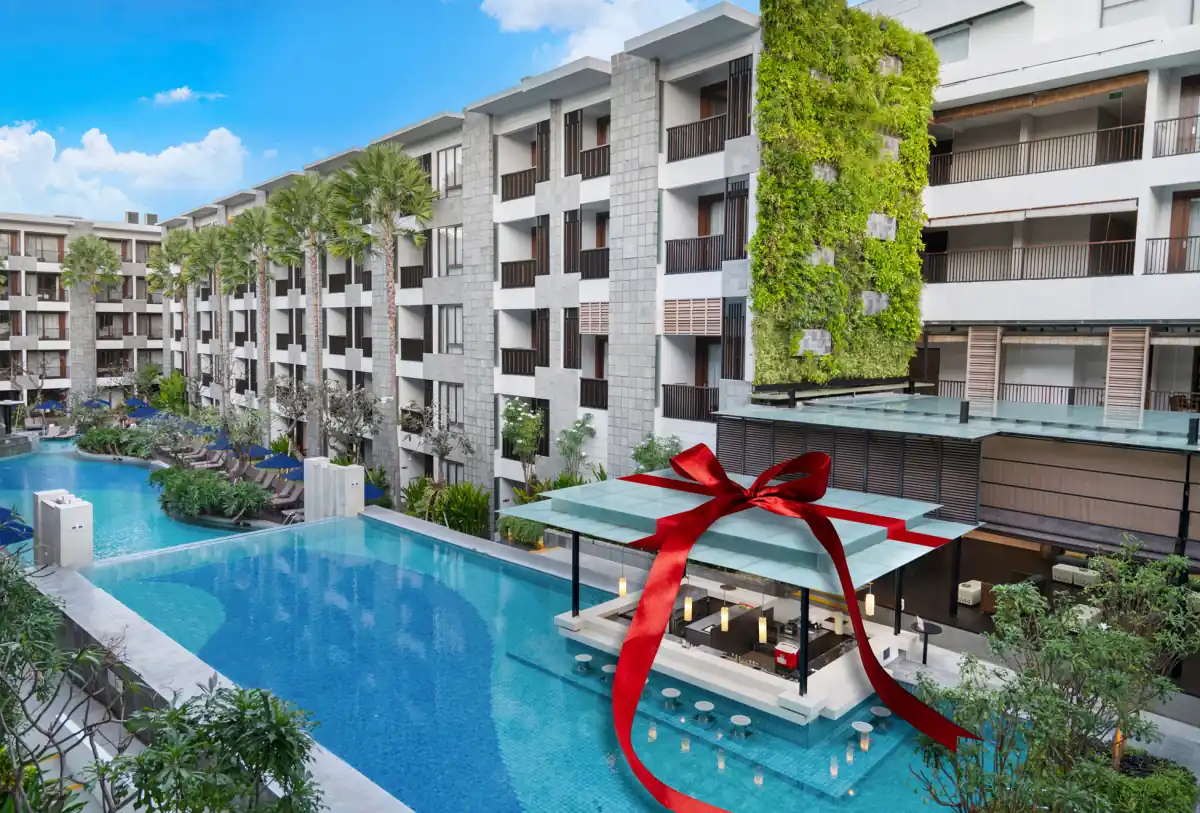 Pool_Bar_Festive_Courtyard_by_Marriott_Bali_Seminyak_Resort