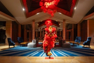 Lion-Dance-Mulia-Resort-Nusa-Dua-Bali-Lobby