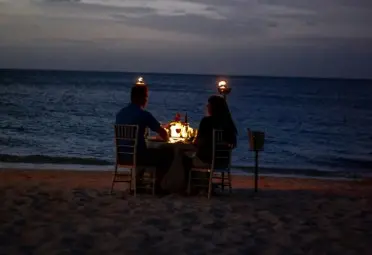 Beach Dining