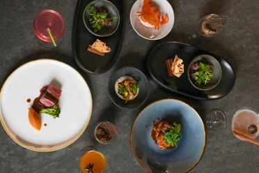 Double-Ikat-Jelajah-Rasa-Renaissance-Uluwatu