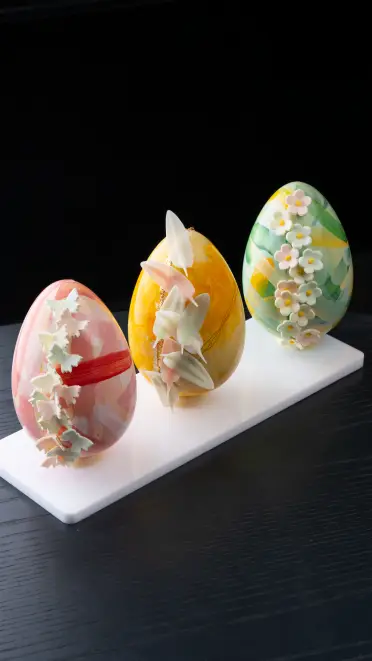 Easter-Chocolate-Egg-Black-The-Apurva-Kempinski-Bali