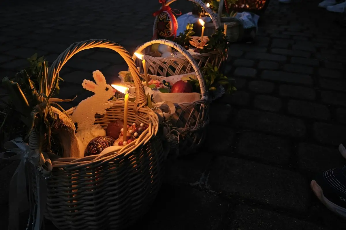 easter rabbit egg hunt