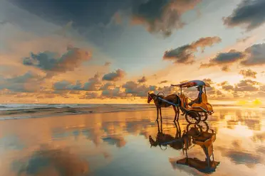 Parangtritis_The_Sacred_Secrets_of_Yogyakarta’s_South_Coast