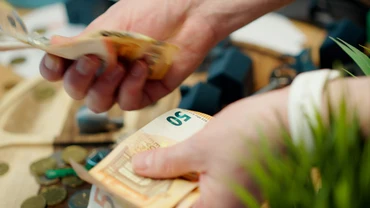 Bali Introduces Safer Way to Find Legal Money Changers