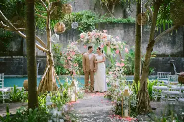 Secret-Garden-Pool-Hotel-Indigo-Bali-Seminyak-Beach