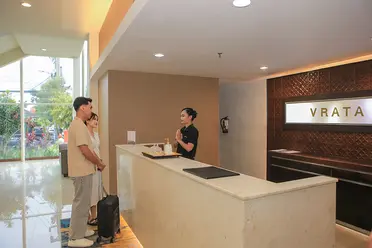 VRATA_Hotel