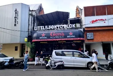 where to eat little tokyo blok m