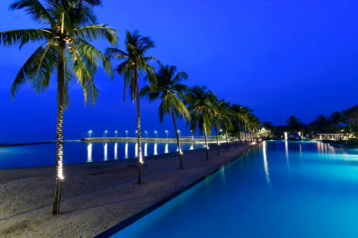 PoolBeachView