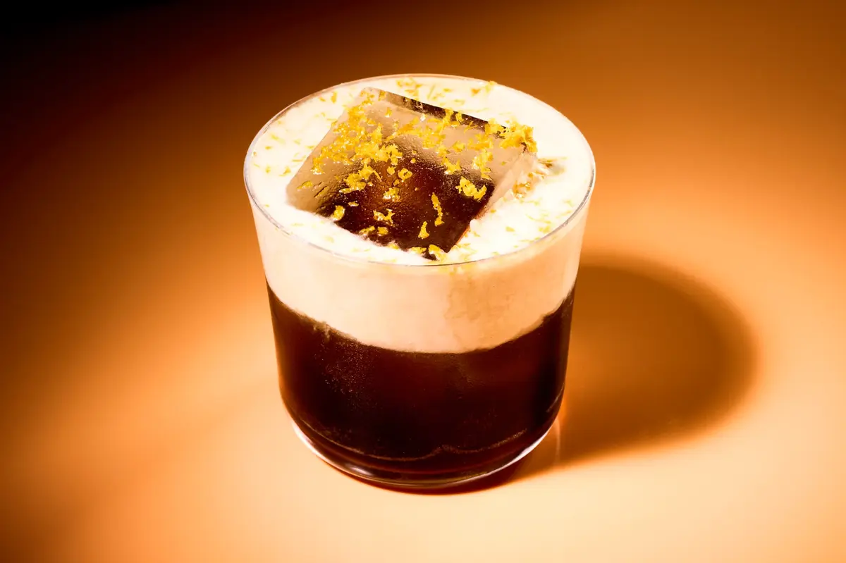 A_glass_of_mont_blanc_coffee