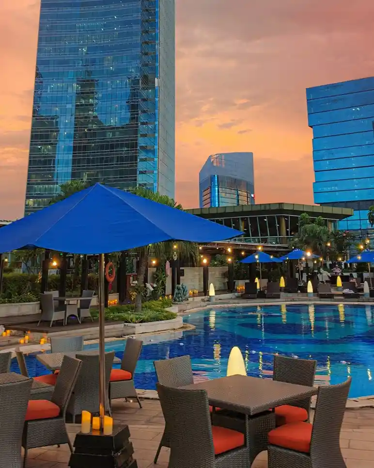 Wekend at Sky pool & Bar