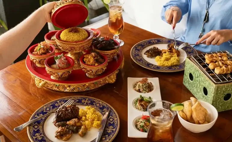 royal balinese rijsttafel 