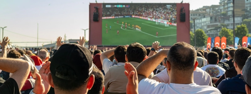 Watching_world_cup