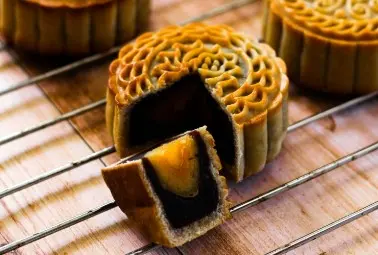mooncake presentation on the table