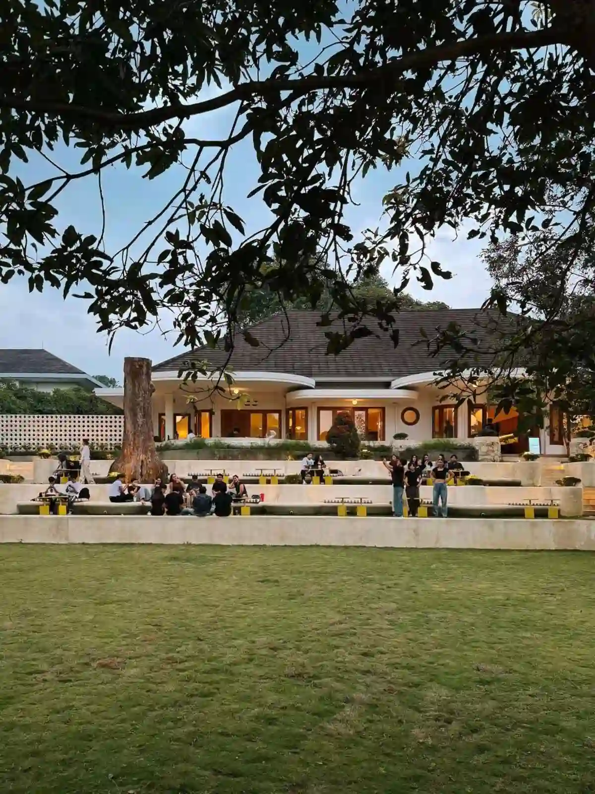 outdoor area at Kisah Manis Huis, Ciumbuleuit