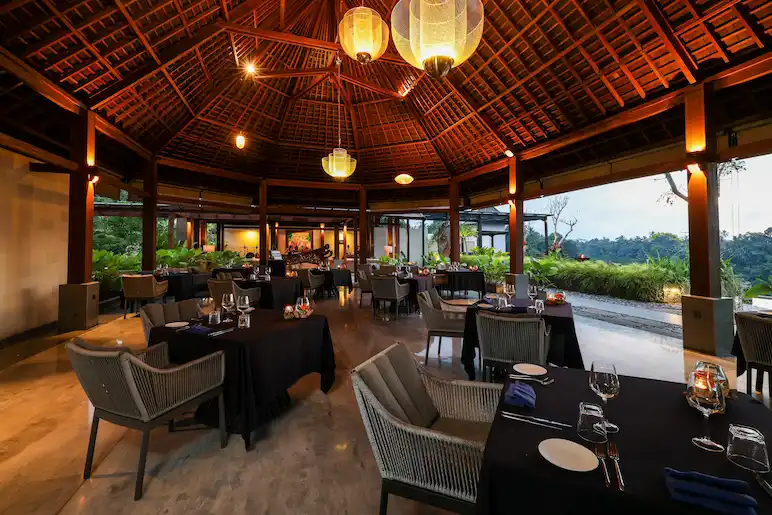 dine in venue