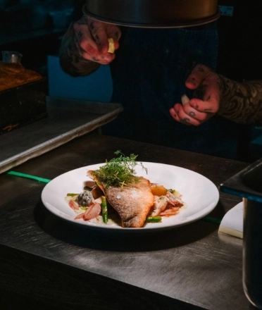 Dish_on_a_table