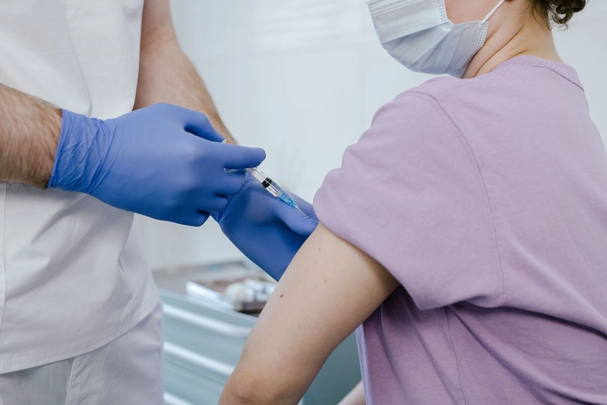 adult vaccinations expats