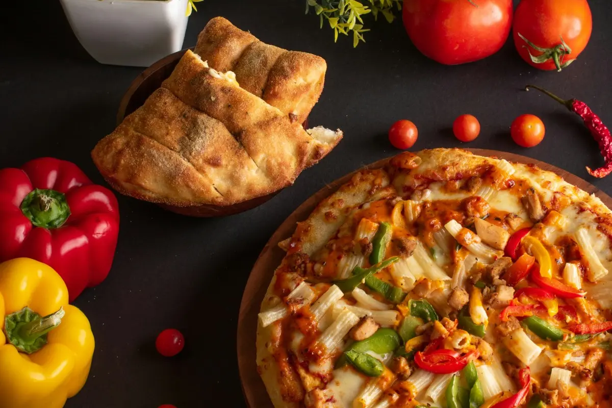 round pizza