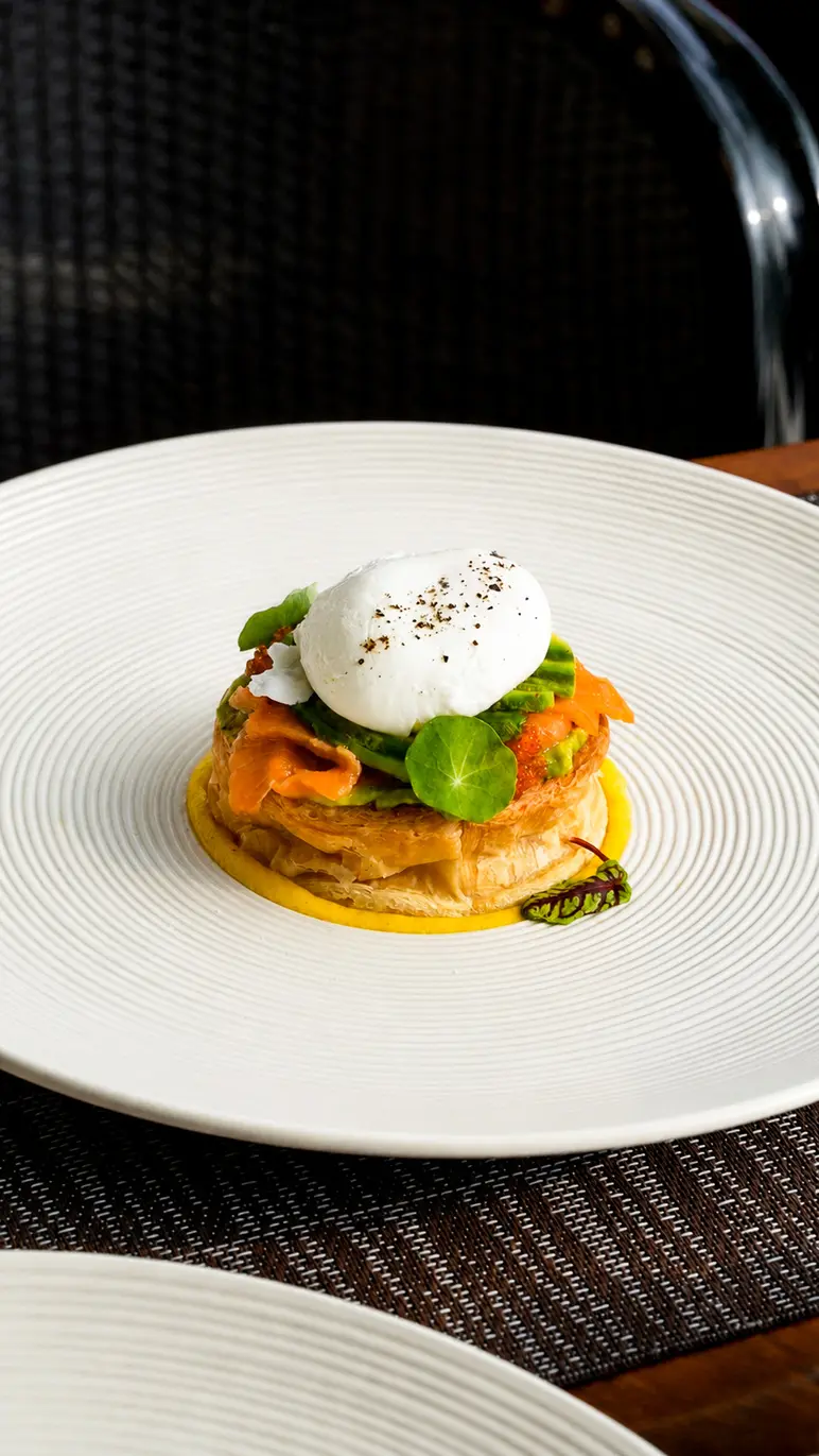 “Breakfast Fancy” at The Club Lounge