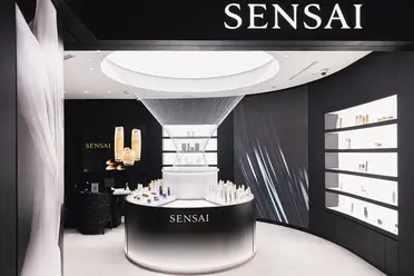 SENSAI_Flagship_Store_in_Plaza_Indonesia_Jakarta