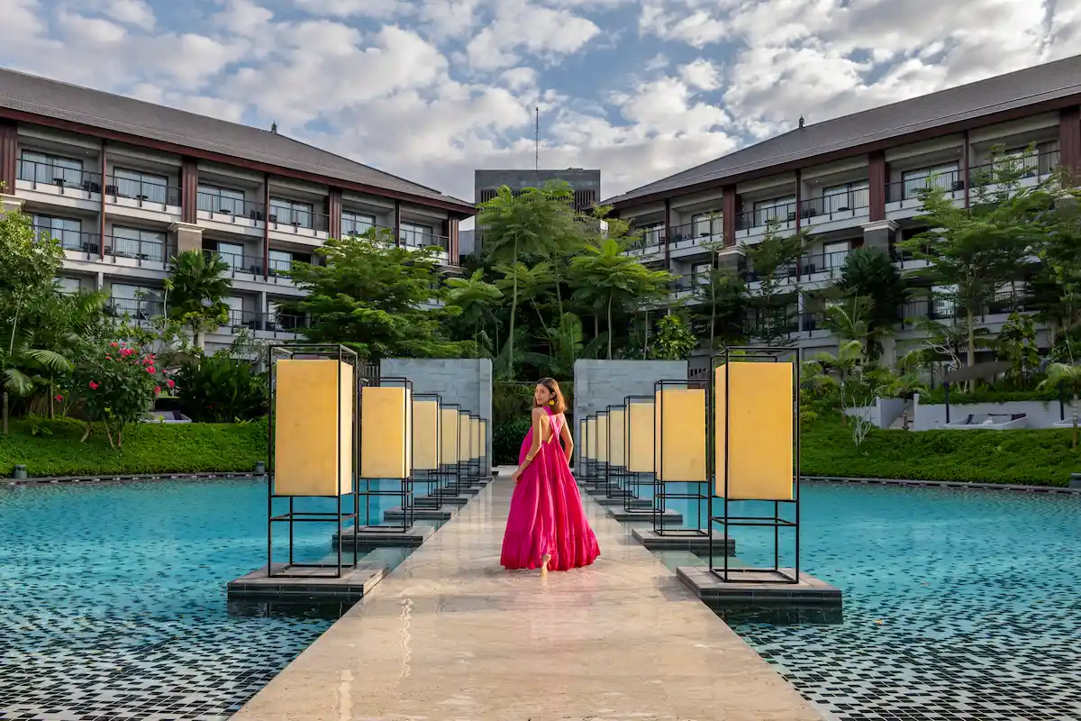 Girl on the middle of the pool