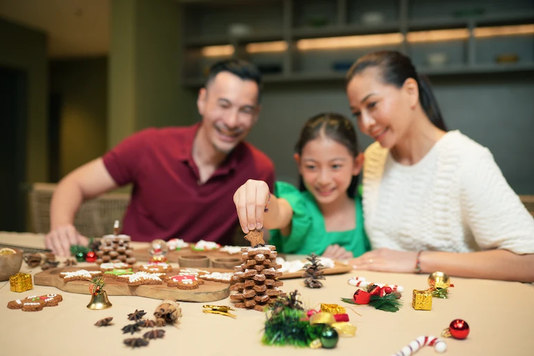 Family festive activity