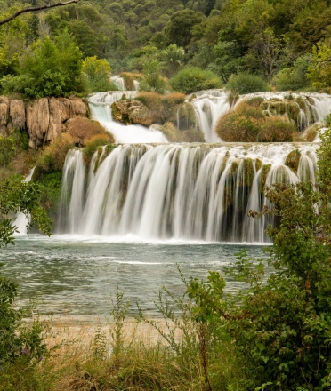 stunning_natural_cascades