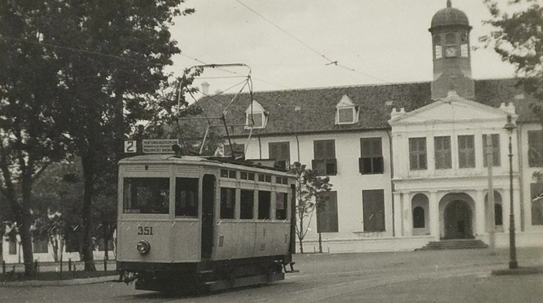 tram jakarta