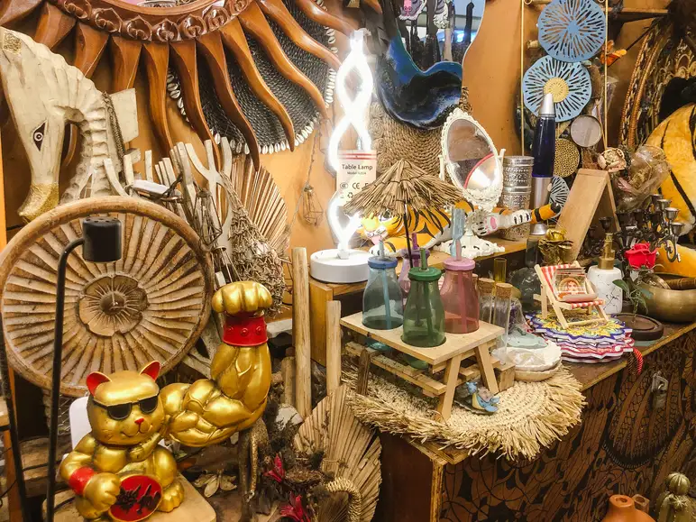 shopping thrifting pasar santa