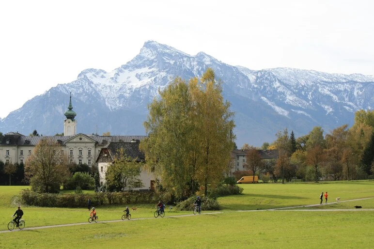 family-friendly countries studying overseas