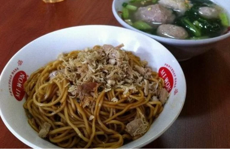 Mie Bakso Akung