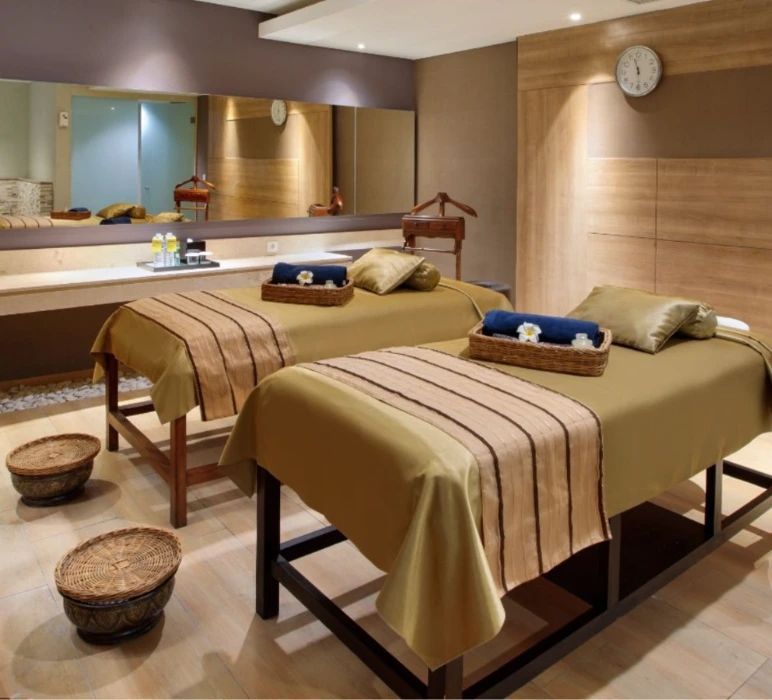 Holiday Inn bandung Pasteur