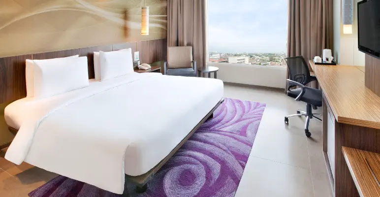 Holiday Inn