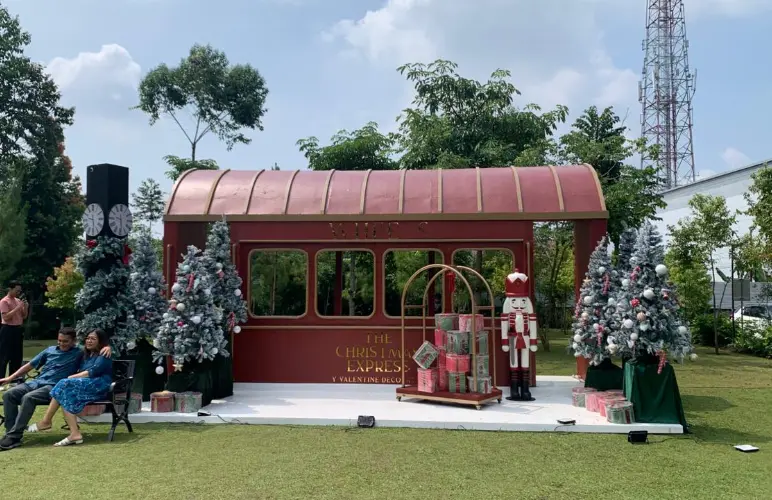 The Christmas Express at Wheels Coffee