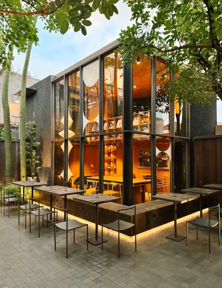 B.Low Listening Cafe