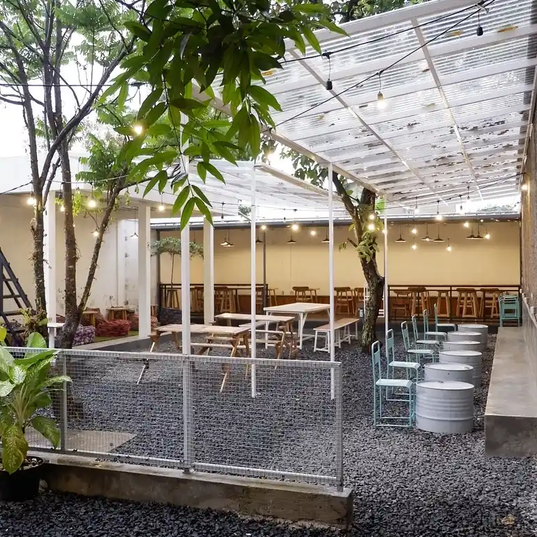 Sejoli Coffee & Roastery